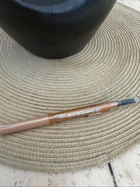 MECOW Eyebrow Pencil in Brown